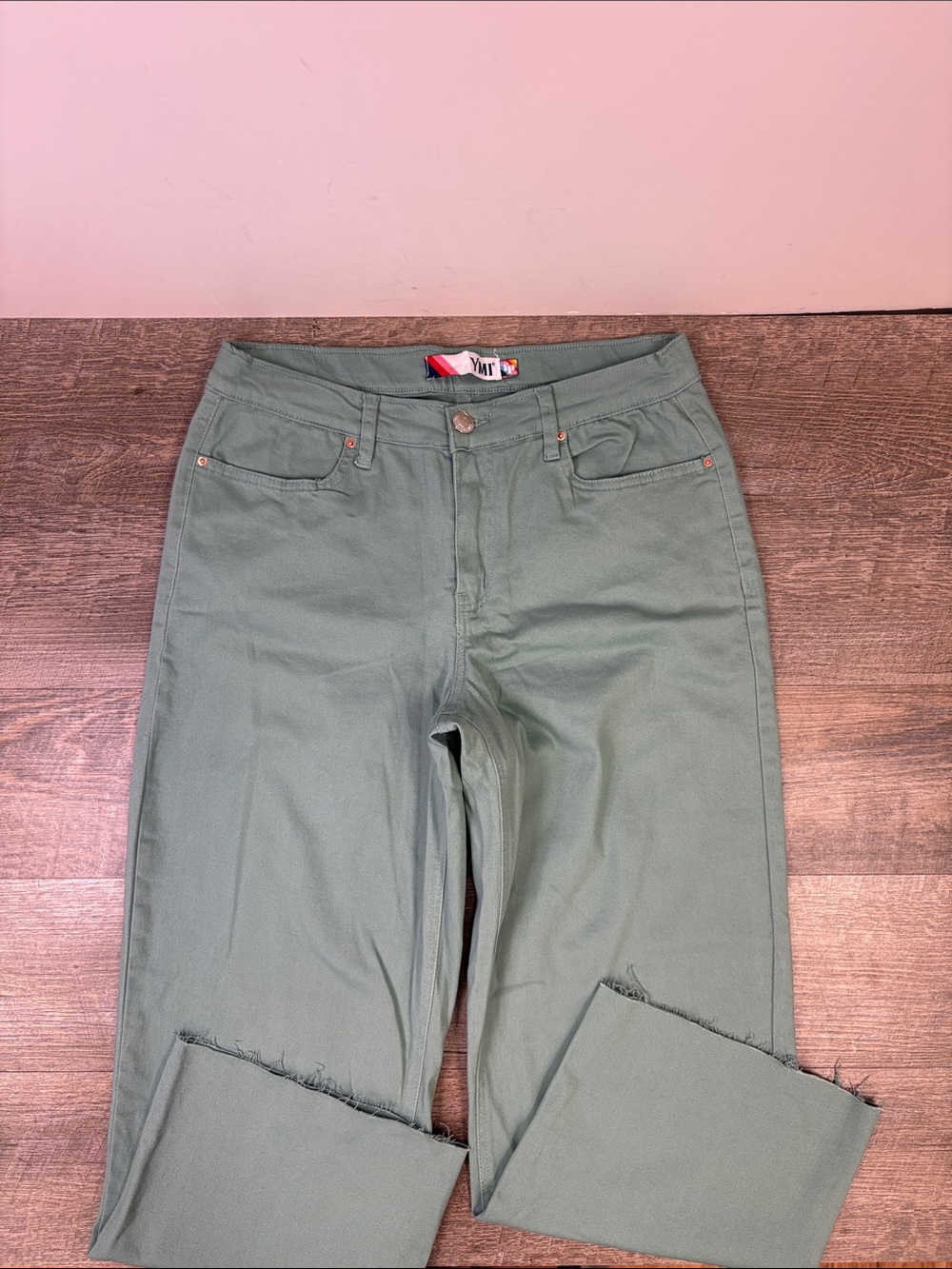 YMI Jeans Wide Crop Raw Hem Pants Sage Green Size M